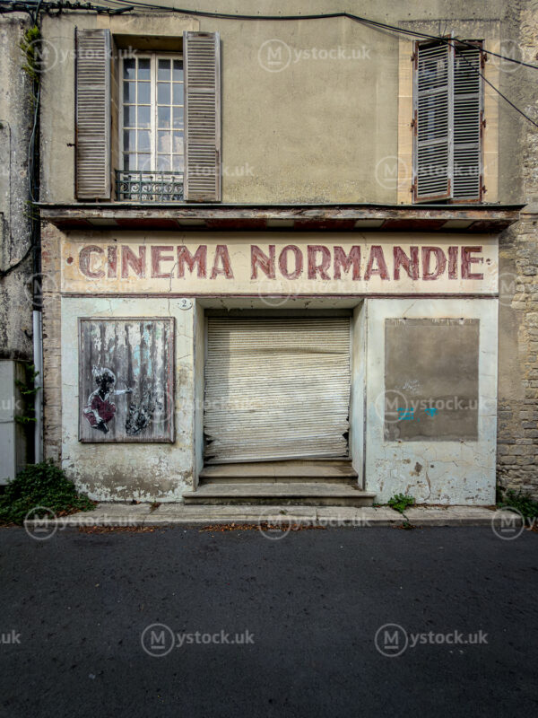 Echoes of the Silver Screen