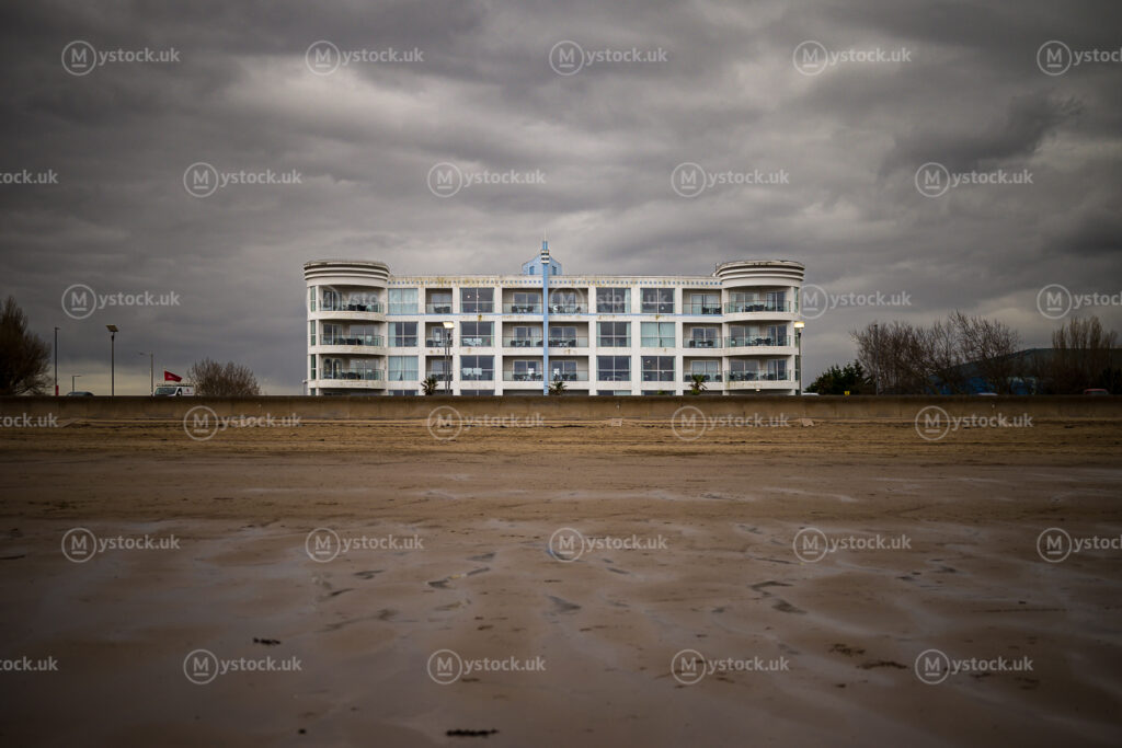 Skylodge at Low Tide, Minehead