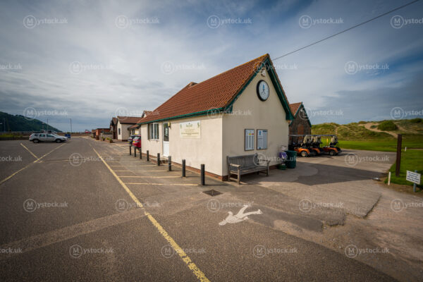 Echoes of History: Minehead Golf Club’s WWII Pillbox
